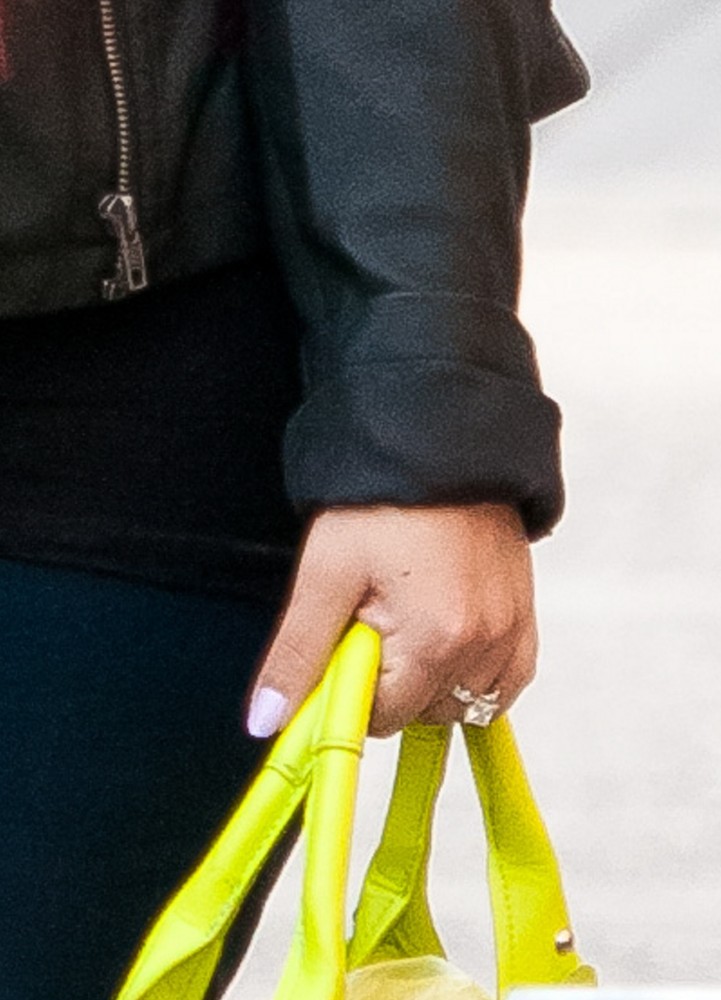 Snooki;<br>Snooki Was Snapped Sporting A Large Diamond Blinger While Walking Her Dog to Daycare