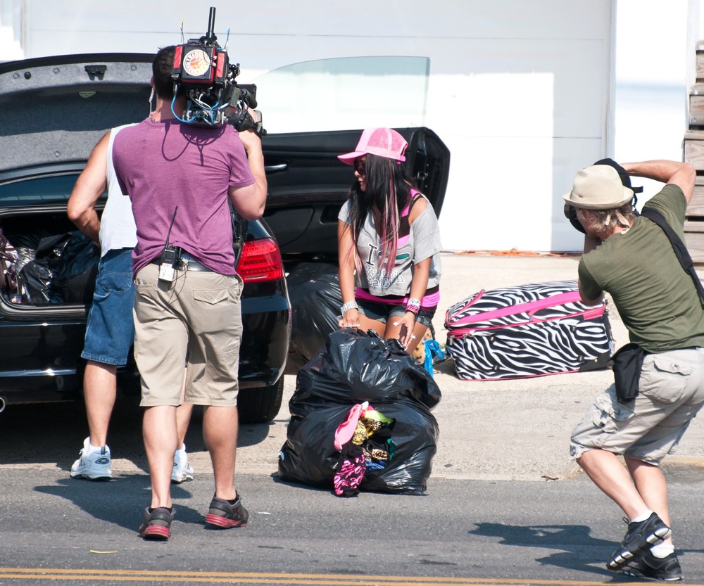 Snooki;<br>The Jersey Shore Cast Move Out of Their Home