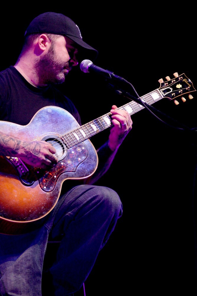 Staind;<br>Staind Perform at Hard Rock Live