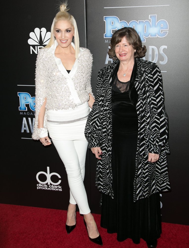 Gwen Stefani Picture 205 - 2014 People Magazine Awards - Red Carpet