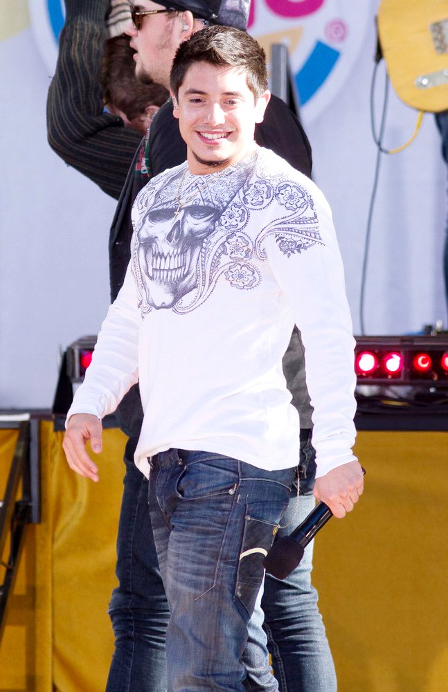Stefano Langone;<br>American Idol Season 10 Cast Performs on ABC's Good Morning America as Part of Their Summer Concert