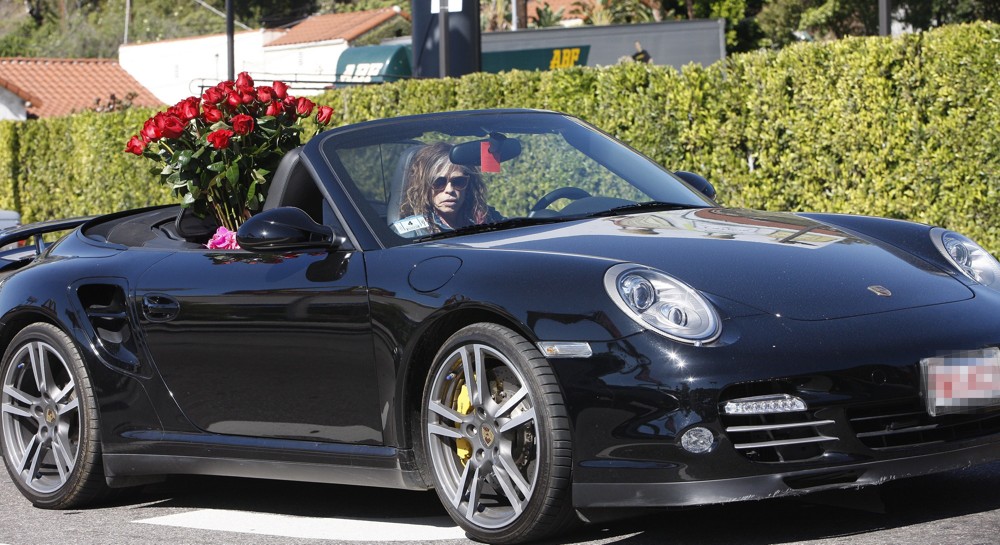 Steven Tyler;<br>Steven Tyler Seen Driving in Los Angeles with A Bouquet of Flowers