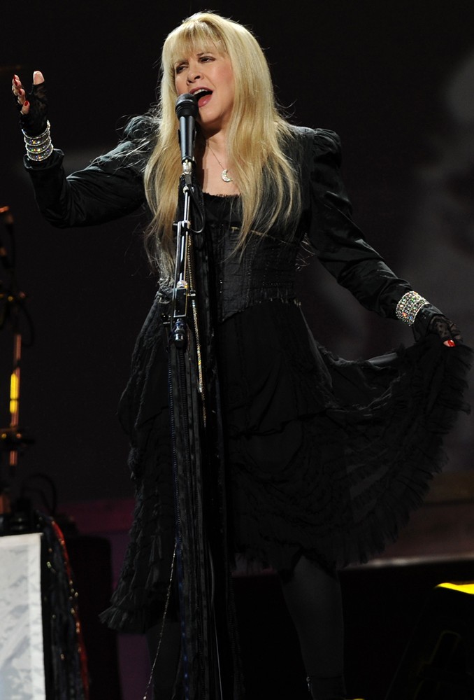 Stevie Nicks;<br>Stevie Nicks Performing Live in Concert