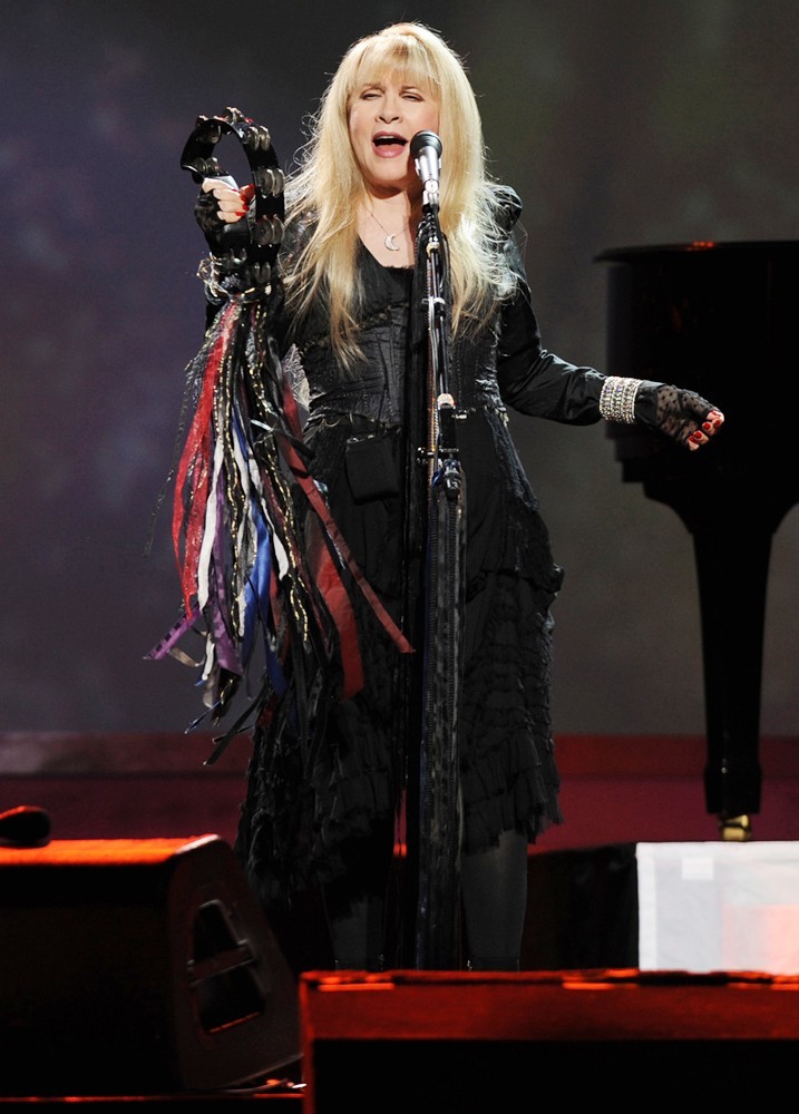 Stevie Nicks;<br>Stevie Nicks Performing Live in Concert
