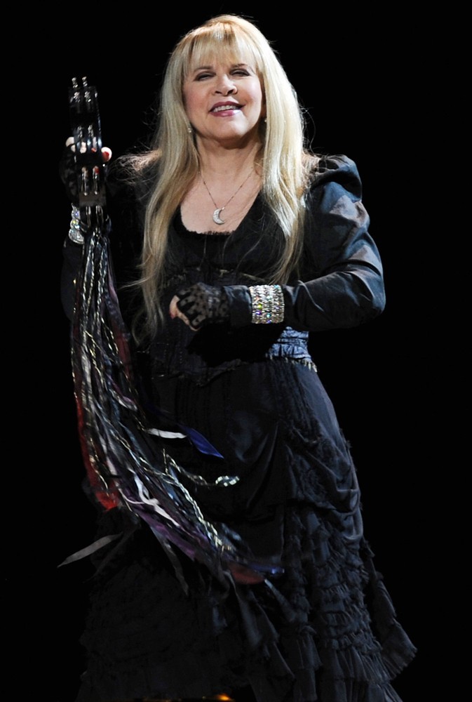 Stevie Nicks;<br>Stevie Nicks Performing Live in Concert