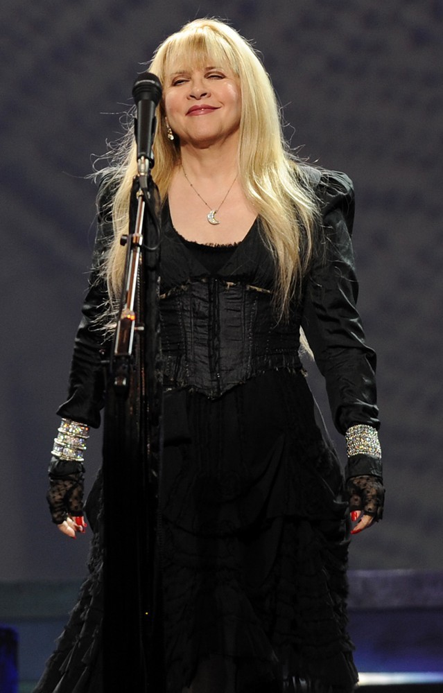 Stevie Nicks;<br>Stevie Nicks Performing Live in Concert