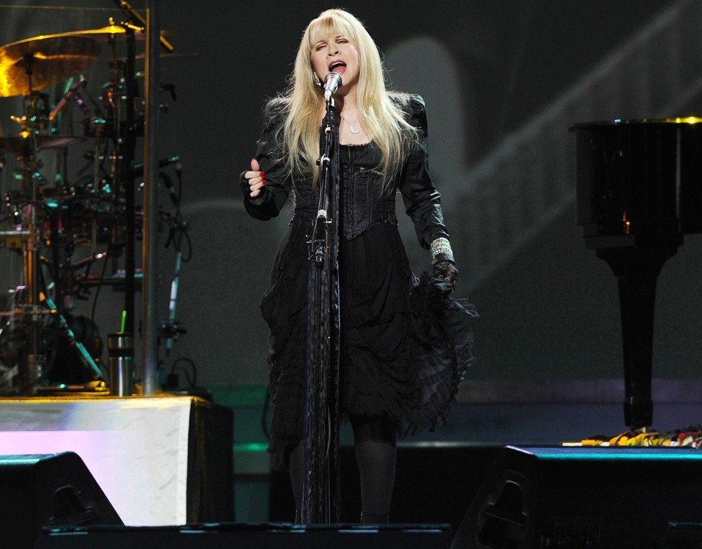 Stevie Nicks Picture 41 - Stevie Nicks Performing Live in Concert
