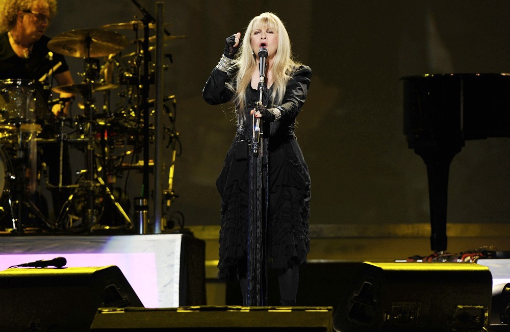 Stevie Nicks;<br>Stevie Nicks Performing Live in Concert