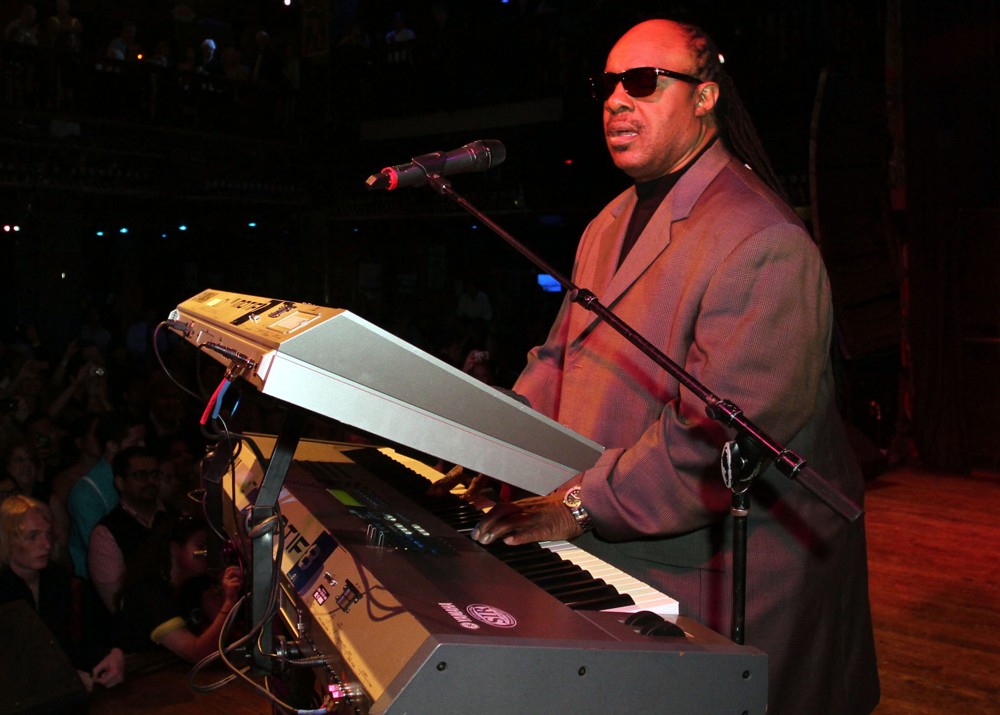 Stevie Wonder;<br>9th Annual GLAD Benefit Extravaganza - Show
