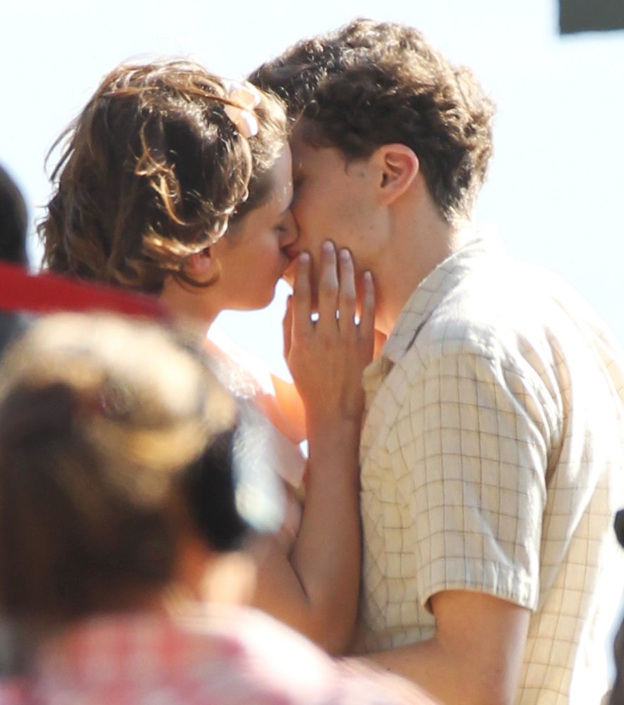 Kristen Stewart;Jesse Eisenberg;<br>Filming Woody Allen Project