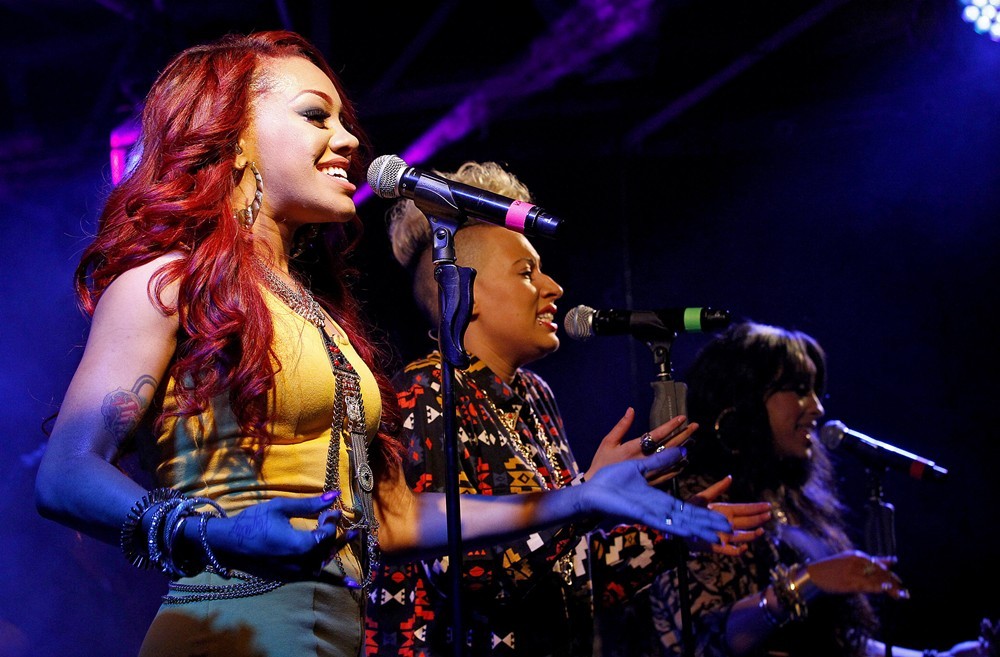 Stooshe;<br>Stooshe Perform Live
