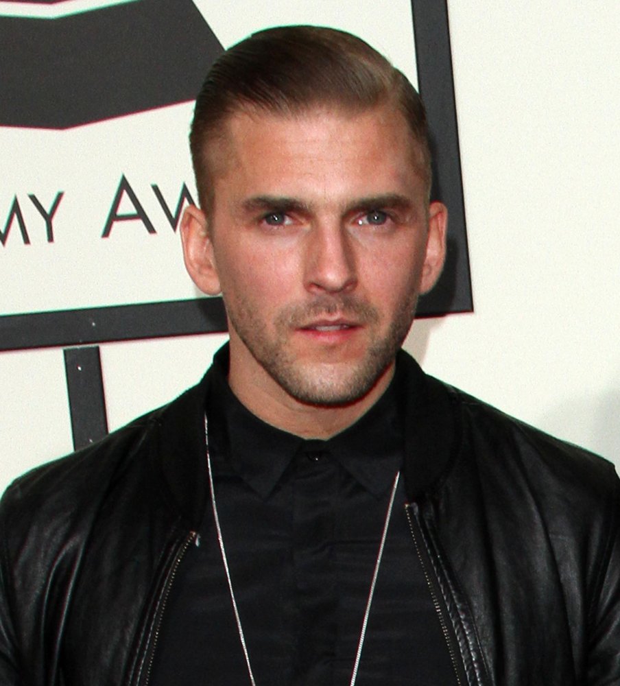 Style of Eye;<br>58th Annual GRAMMY Awards - Arrivals