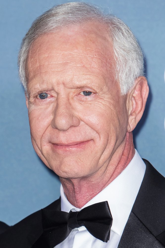 Sully Sullenberger;<br>The 22nd Annual Critics' Choice Awards - Arrivals