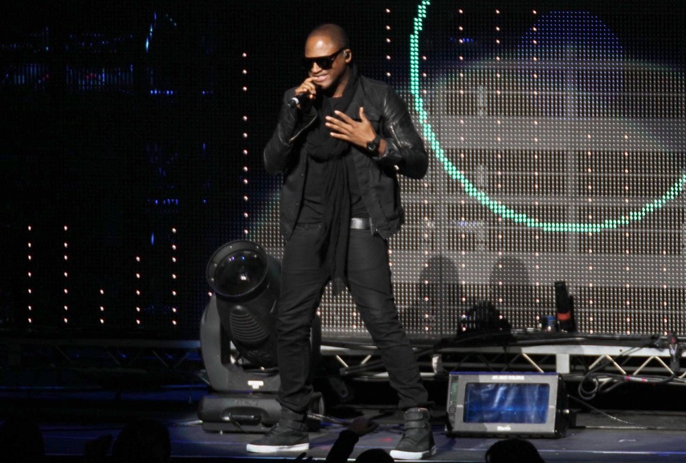 Taio Cruz;<br>102.7 KIIS FM's Jingle Ball 2011 - Show