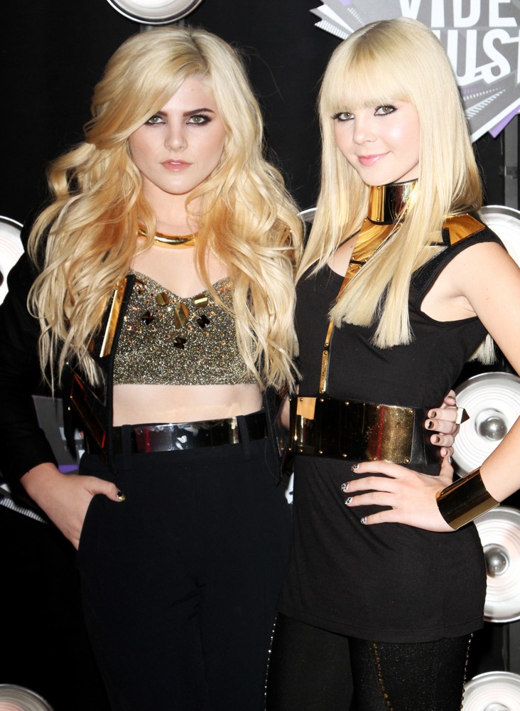 Destinee & Paris;<br>2011 MTV Video Music Awards - Arrivals