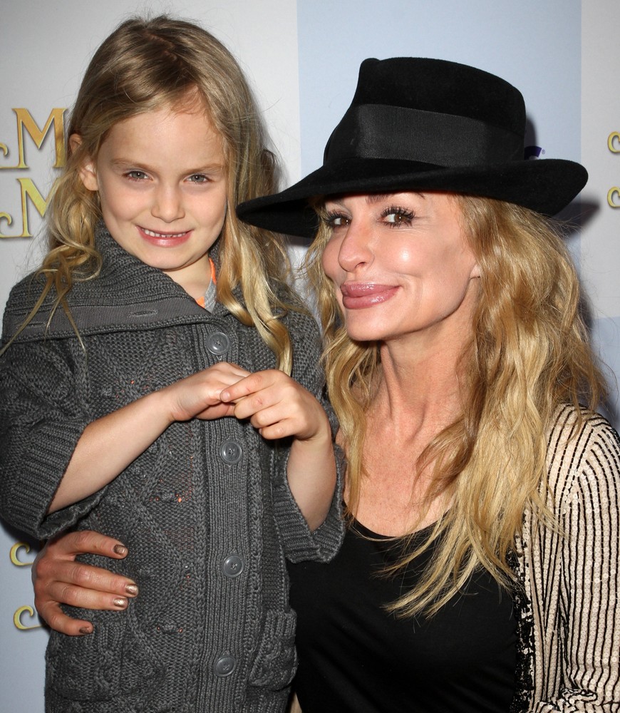 Kennedy Armstrong;Taylor Armstrong;<br>Relativity Media Presents The Los Angeles Premiere of Mirror Mirror - Arrivals