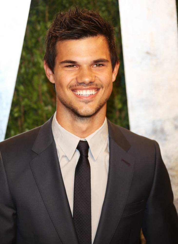 Taylor Lautner;<br>2013 Vanity Fair Oscar Party - Arrivals