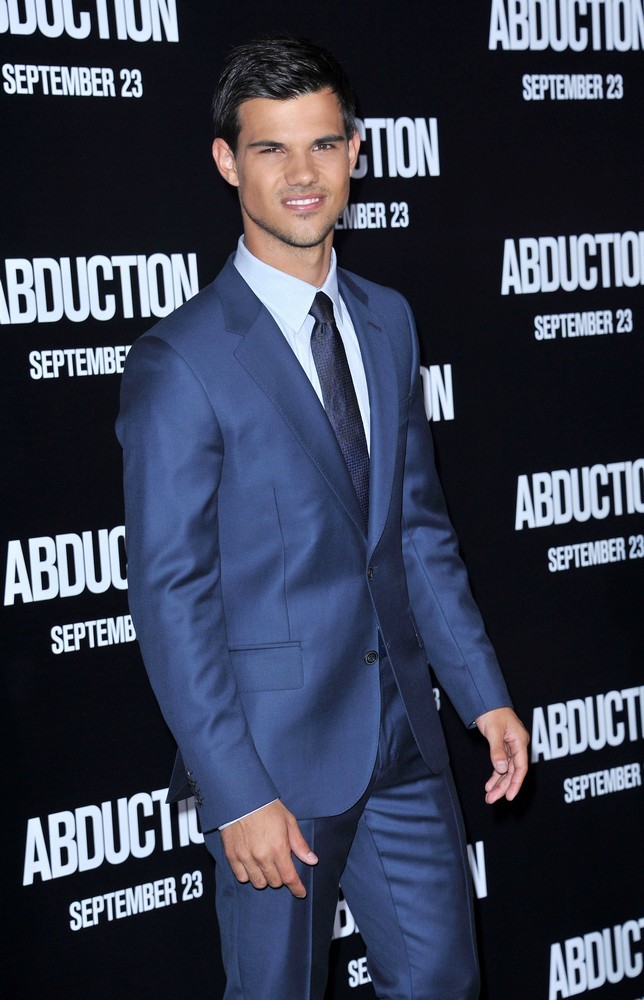 Taylor Lautner;<br>The Premiere of Abduction - Arrivals