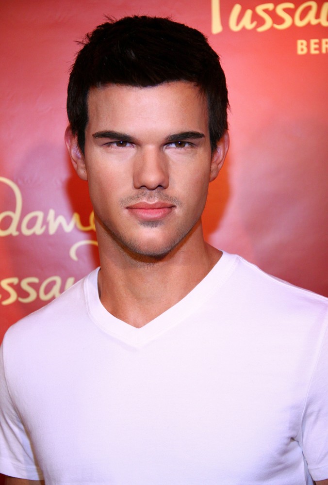 Taylor Lautner;<br>Taylor Lautner Wax Figure