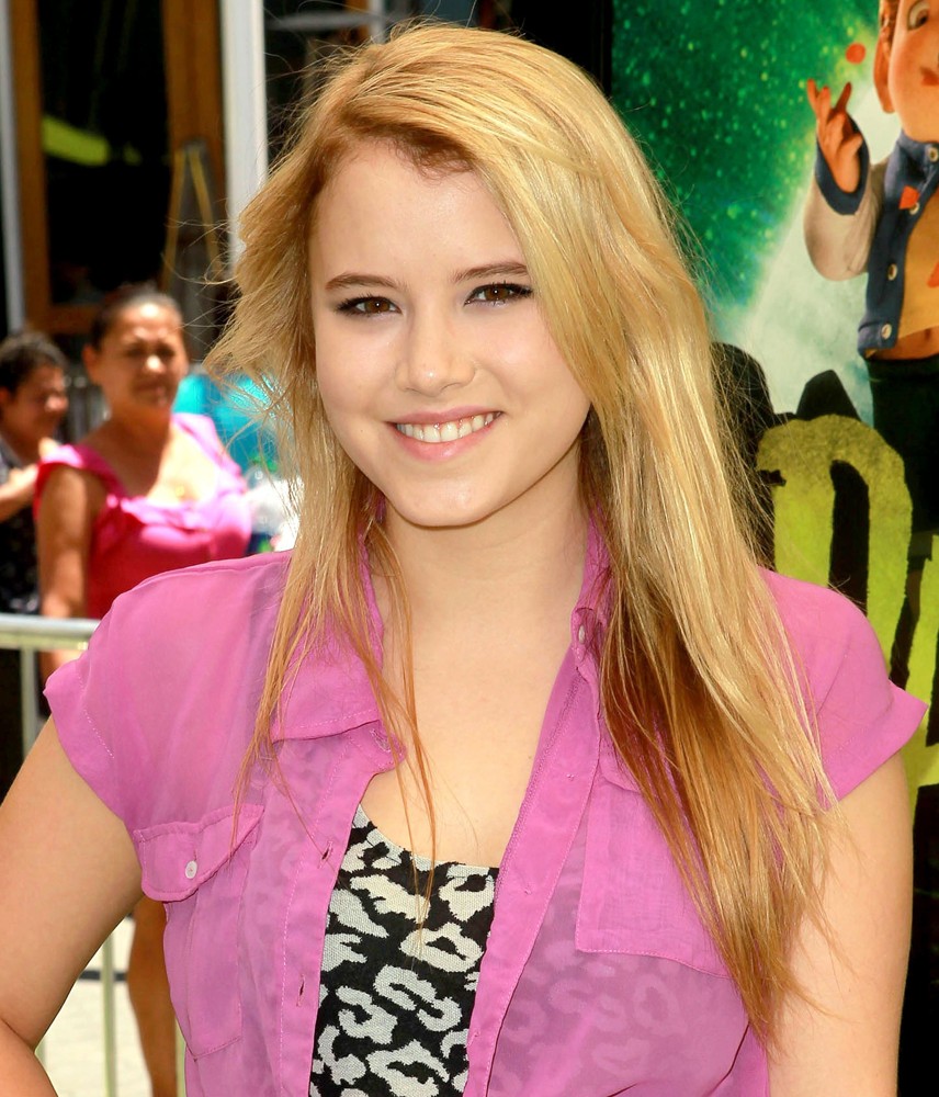 Taylor Spreitler;<br>World Premiere of ParaNorman