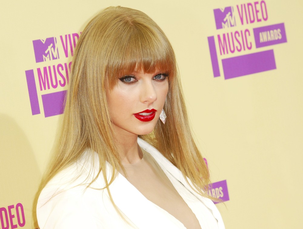 Taylor Swift;<br>2012 MTV Video Music Awards - Arrivals