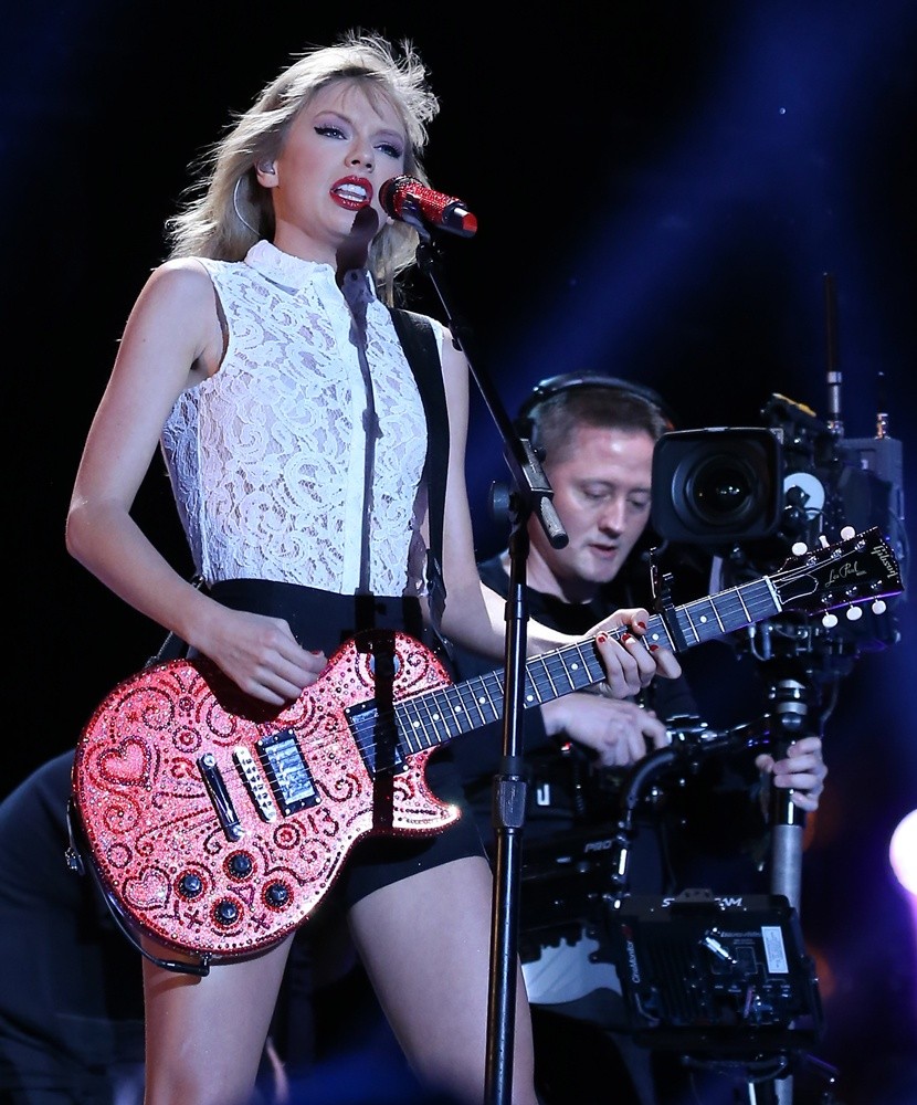 Taylor Swift;<br>The 2013 CMA Music Festival - Day 1