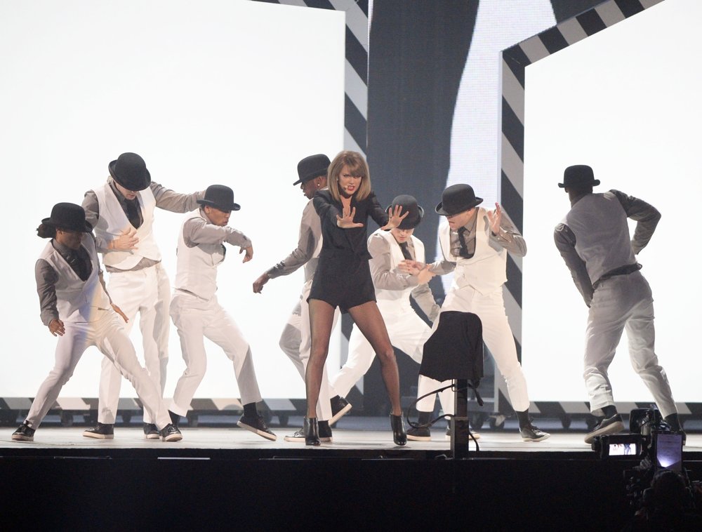 Taylor Swift;<br>The Brit Awards 2015 - Performance