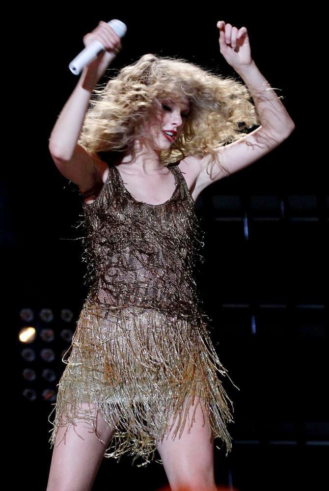 Taylor Swift<br>The Final Night of The 2011 CMA Music Festival Nightly Concerts