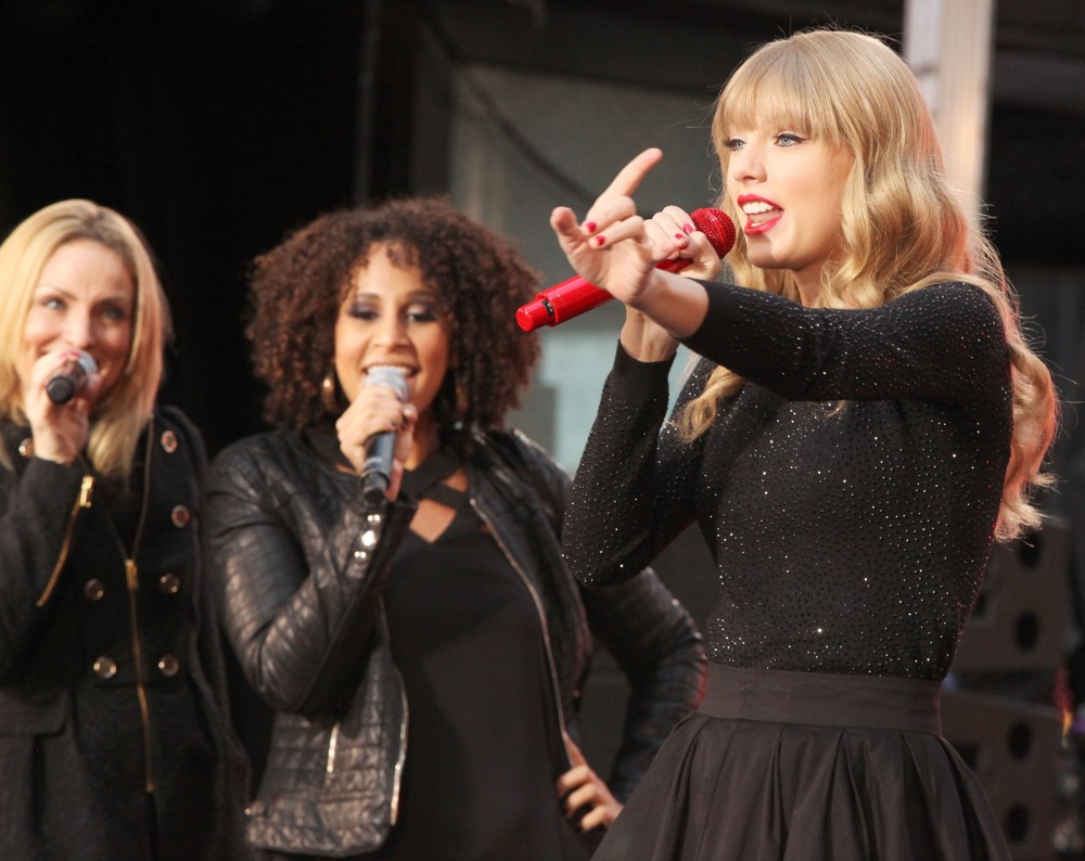 Taylor Swift;<br>Taylor Swift Performs on ABC's Good Morning America