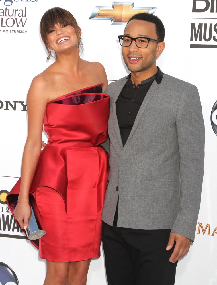 Chrissy Teigen;John Legend;<br>2012 Billboard Music Awards - Arrivals