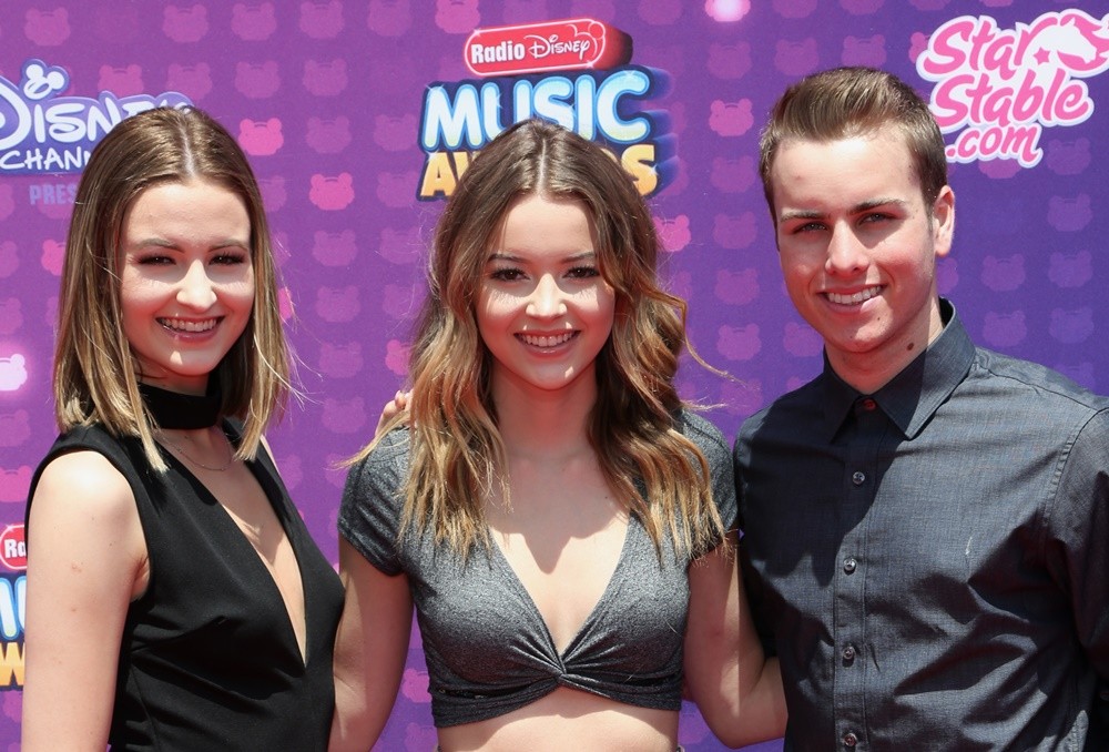 Temecula Road;<br>2016 Radio Disney Music Awards - Arrivals