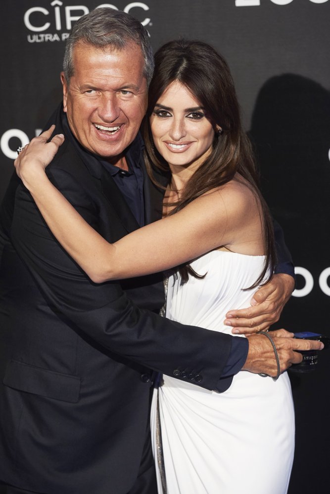 Mario Testino;Penelope Cruz;<br>Zoolander 2 Madrid Screening - Arrivals