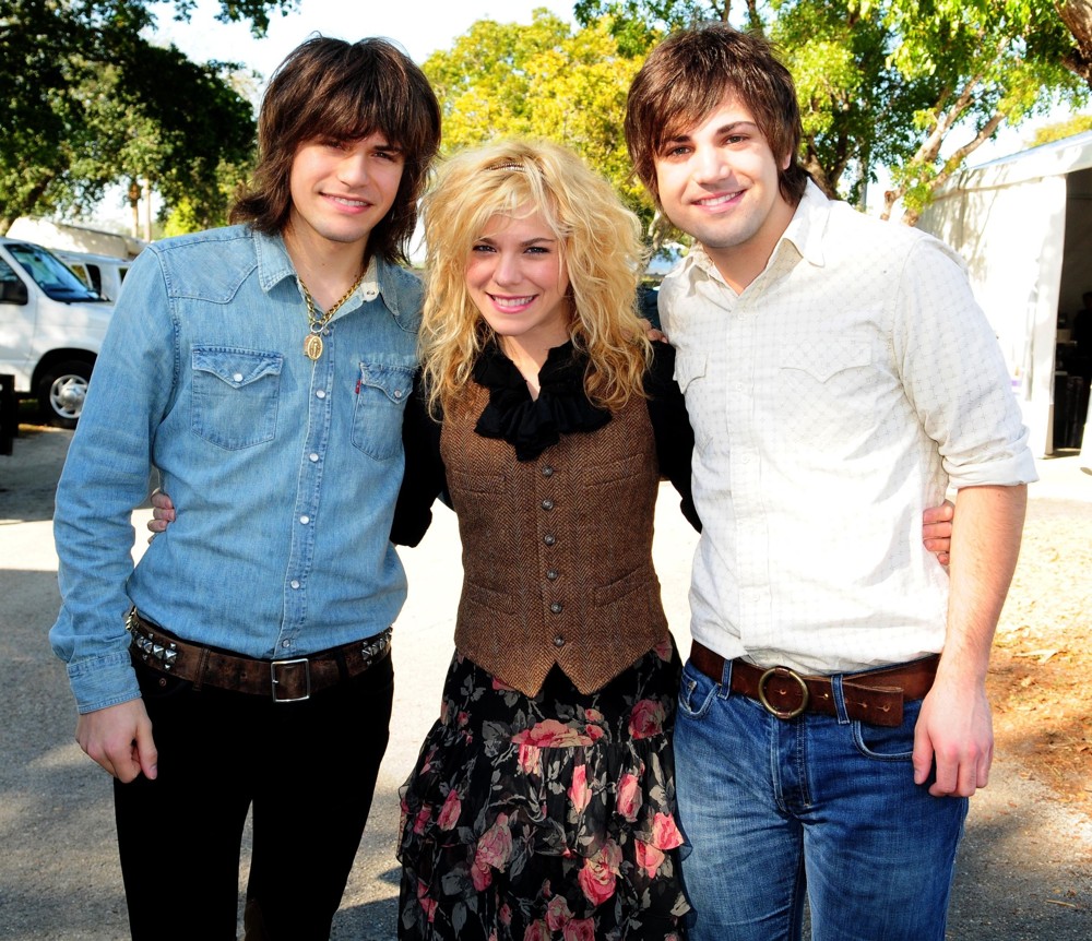 The Band Perry;<br>Backstage Before Performing KISS Country Chili Cookoff