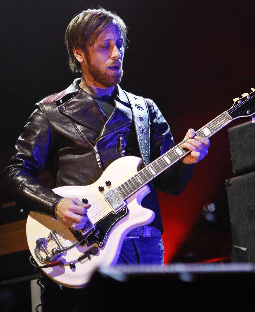 Dan Auerbach;The Black Keys;<br>The Black Keys Performing Live