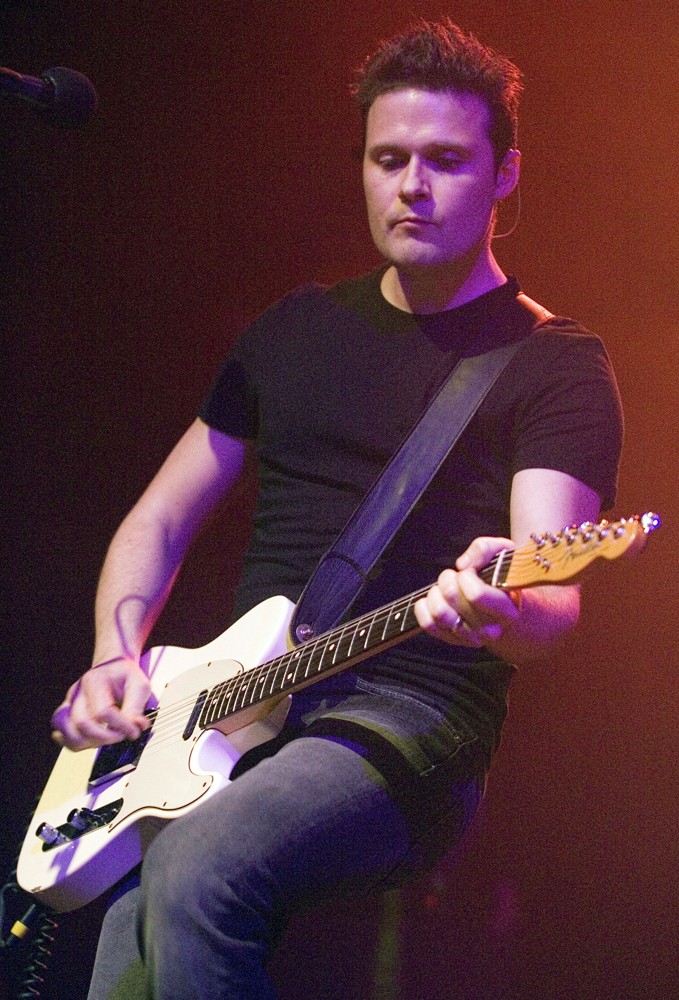 Jon Fratelli;The Fratellis;<br>The Fratellis Performing