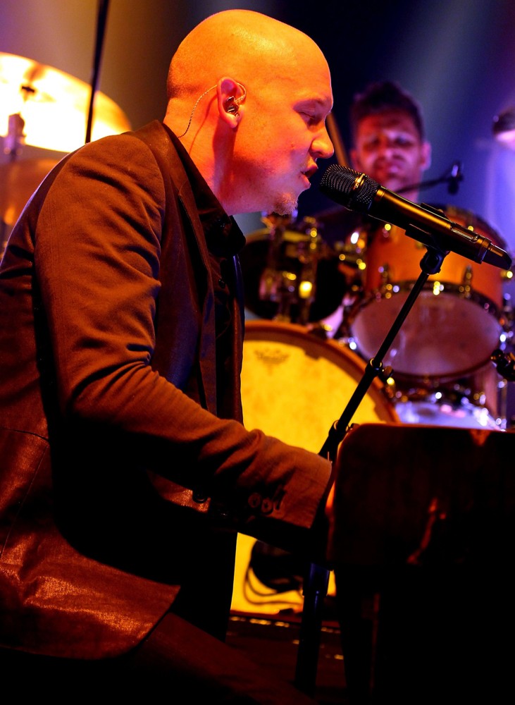 Isaac Slade;The Fray;<br>Kelly Clarkson and The Fray Performing