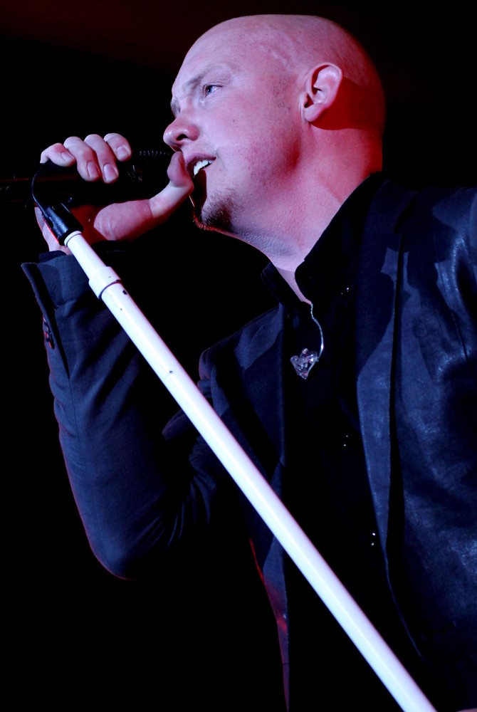 Isaac Slade;The Fray;<br>Kelly Clarkson and The Fray Performing