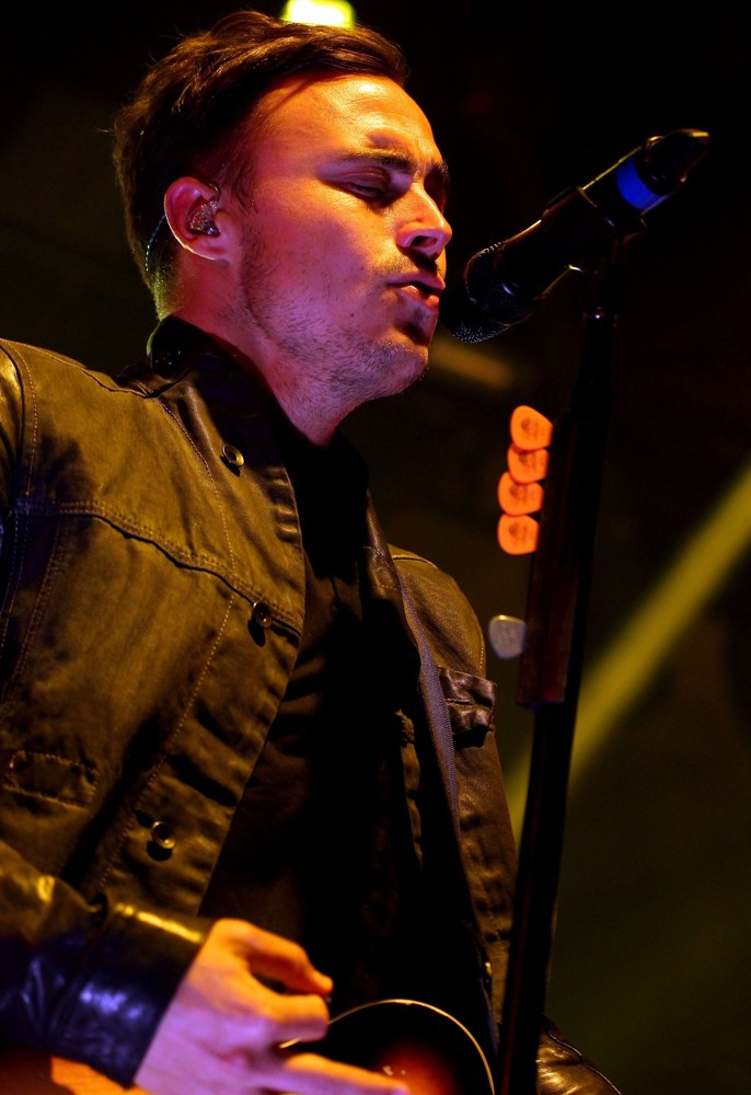 Joe King;The Fray;<br>Kelly Clarkson and The Fray Performing