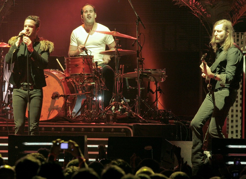 Brandon Flowers;Ronnie Vannucci, Jr.;Mark Stoermer;The Killers;<br>The Killers Performing at The American Airlines Arena