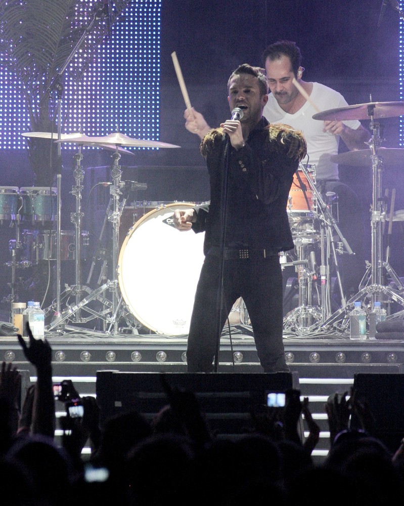 Brandon Flowers;Ronnie Vannucci, Jr.;The Killers;<br>The Killers Performing at The American Airlines Arena