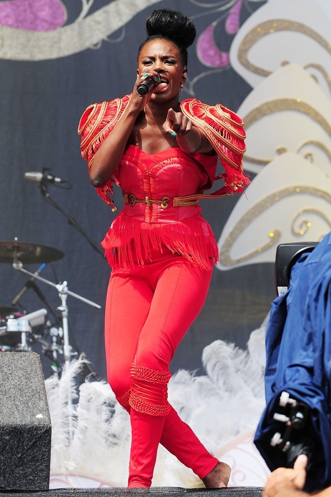 The Noisettes;<br>V Festival - Day Two
