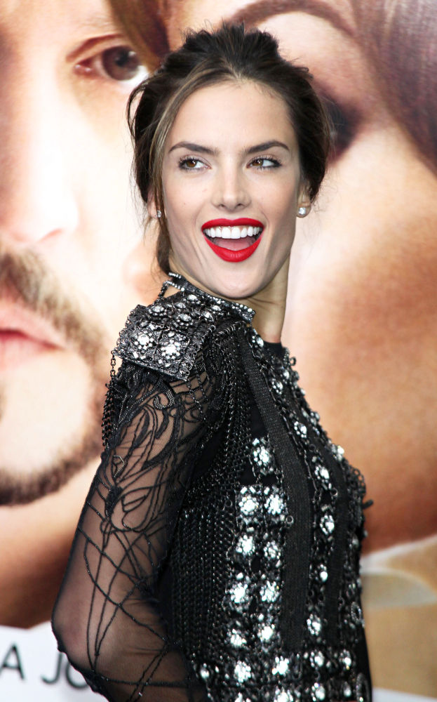 Alessandra Ambrosio;<br>Columbia Pictures Presents The World Premiere of The Tourist