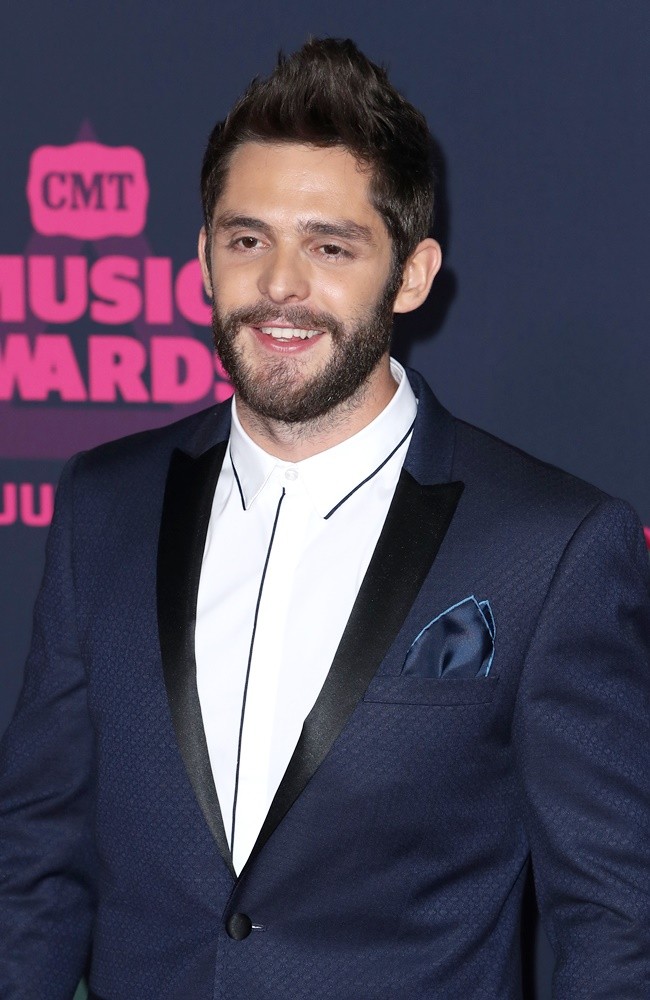 Thomas Rhett Picture 47 2016 CMT Music Awards Arrivals