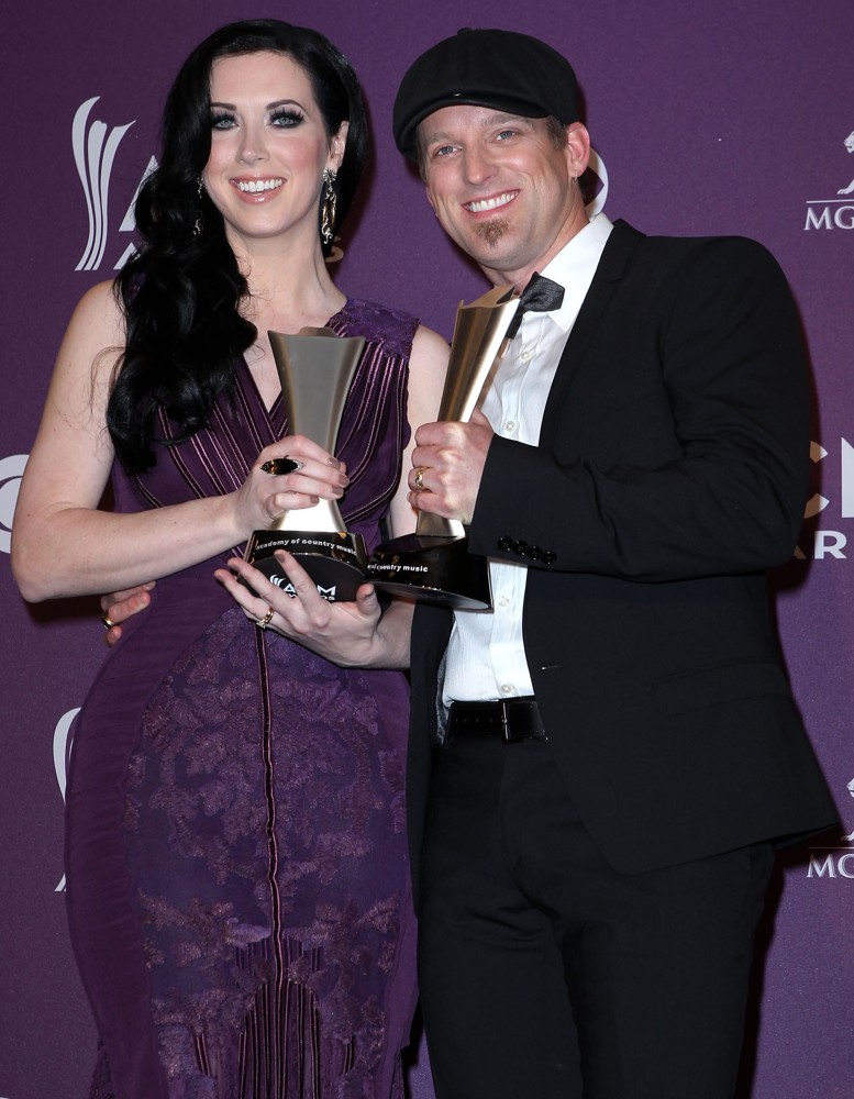 Thompson Square;<br>2012 ACM Awards - Press Room