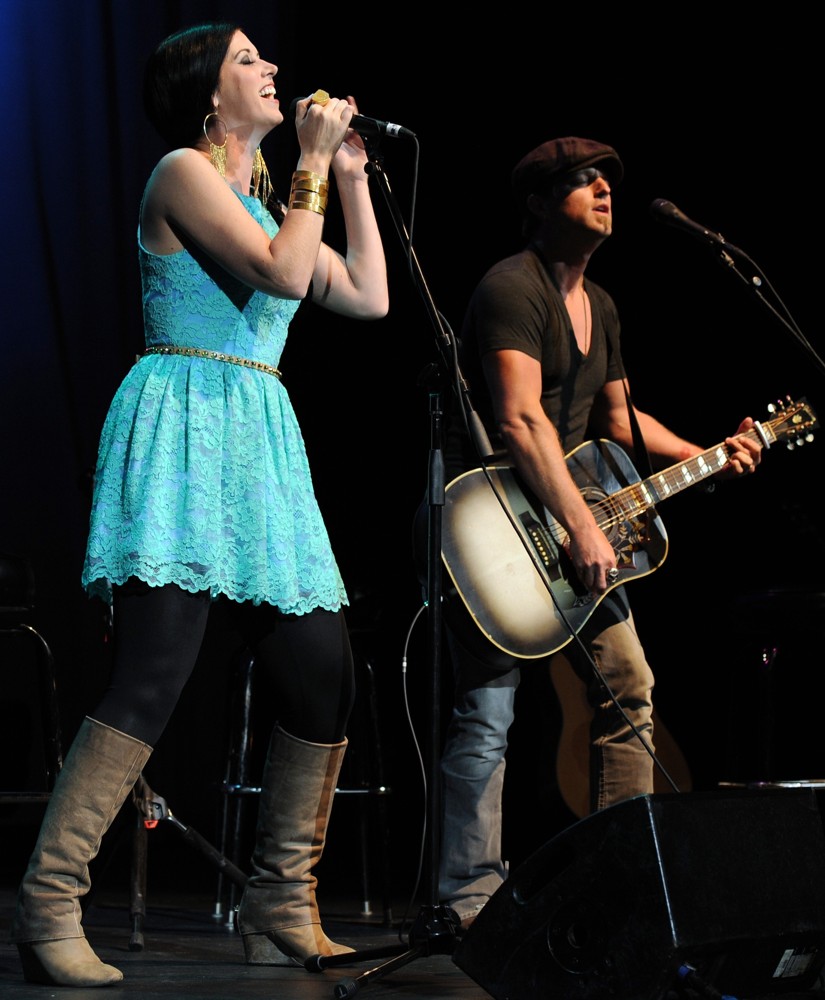 Thompson Square;<br>Starz and Guitars