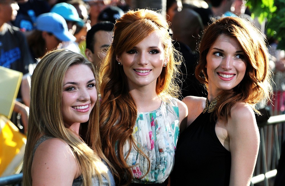 Bella Thorne;Dani Thorne;<br>The World Premiere of The Odd Life of Timothy Green - Arrivals