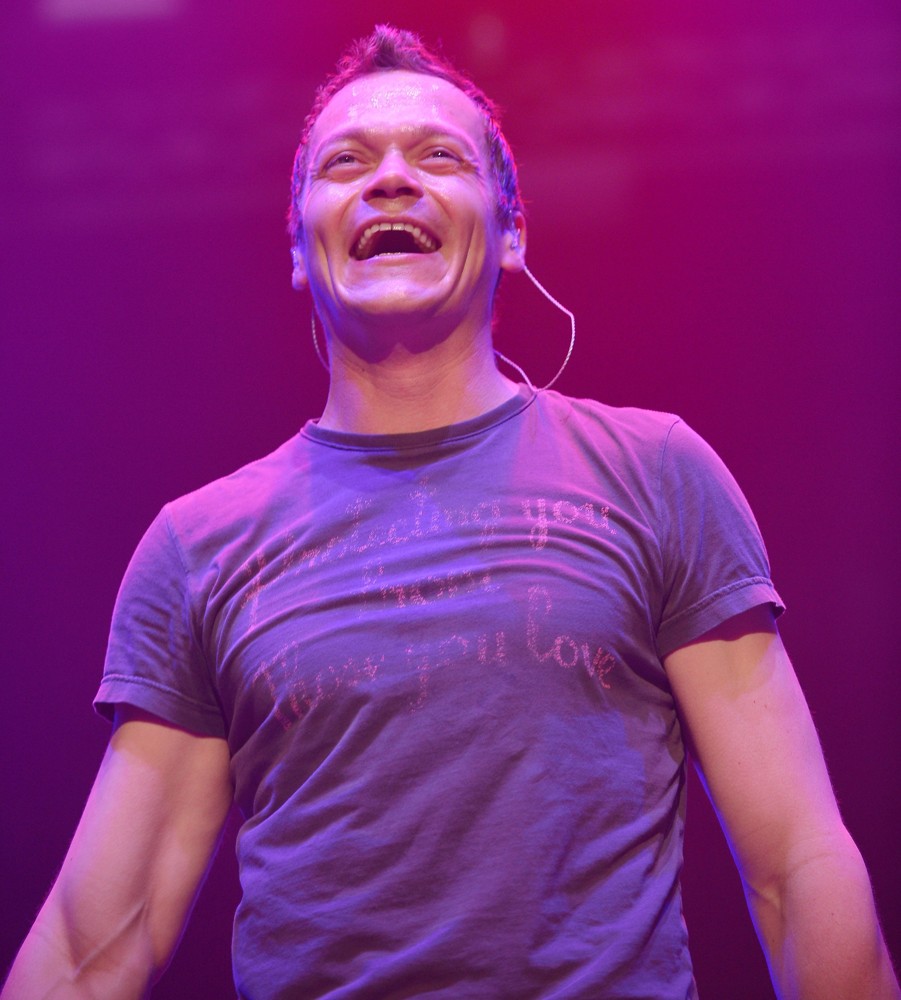 Brad Arnold Picture 1 - 38th Annual Country Music Awards Arrivals