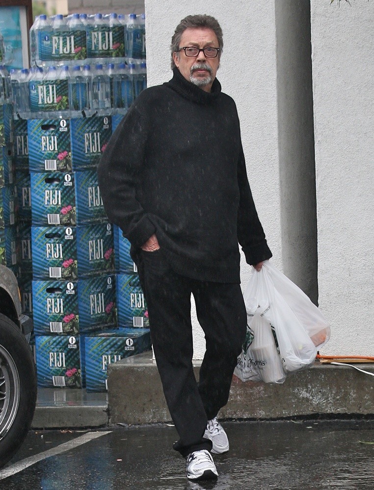 Tim Curry;<br>Tim Curry Out Shopping at Bristol Farm Foods
