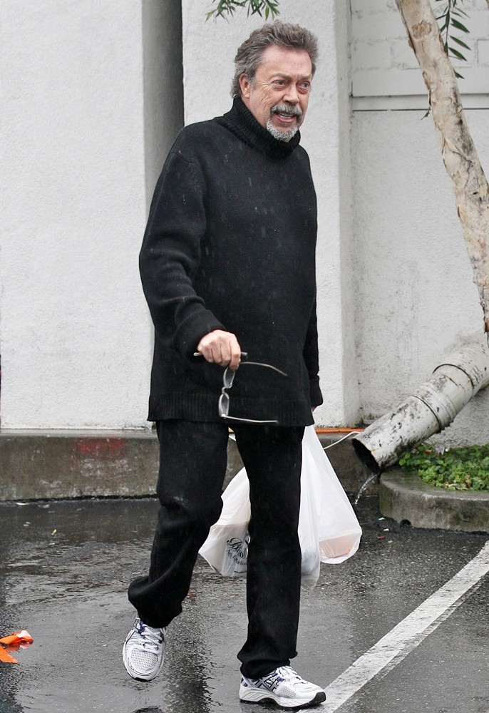 Tim Curry;<br>Tim Curry Out Shopping at Bristol Farm Foods