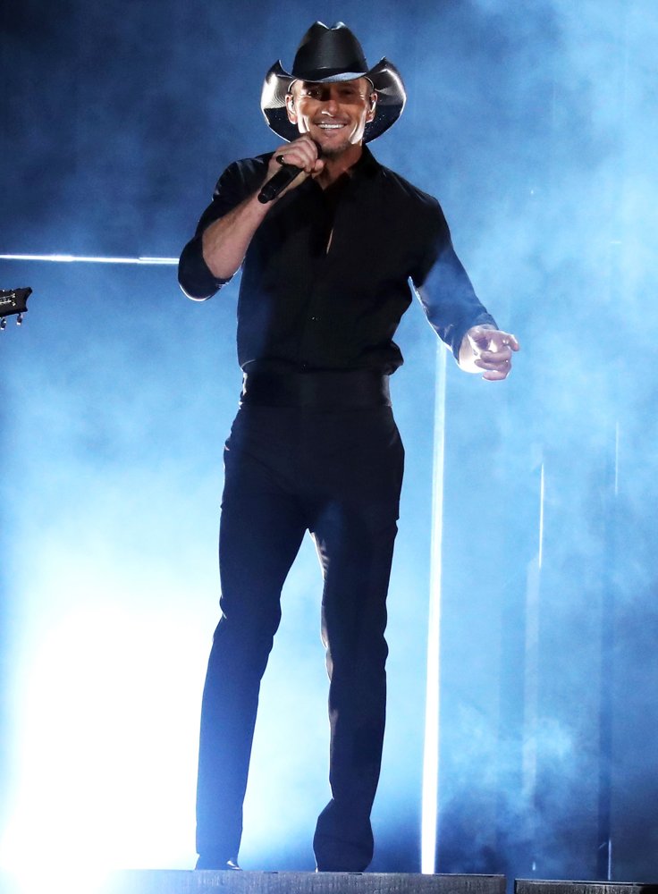 Tim McGraw Picture 155 50th Annual CMA Awards Arrivals